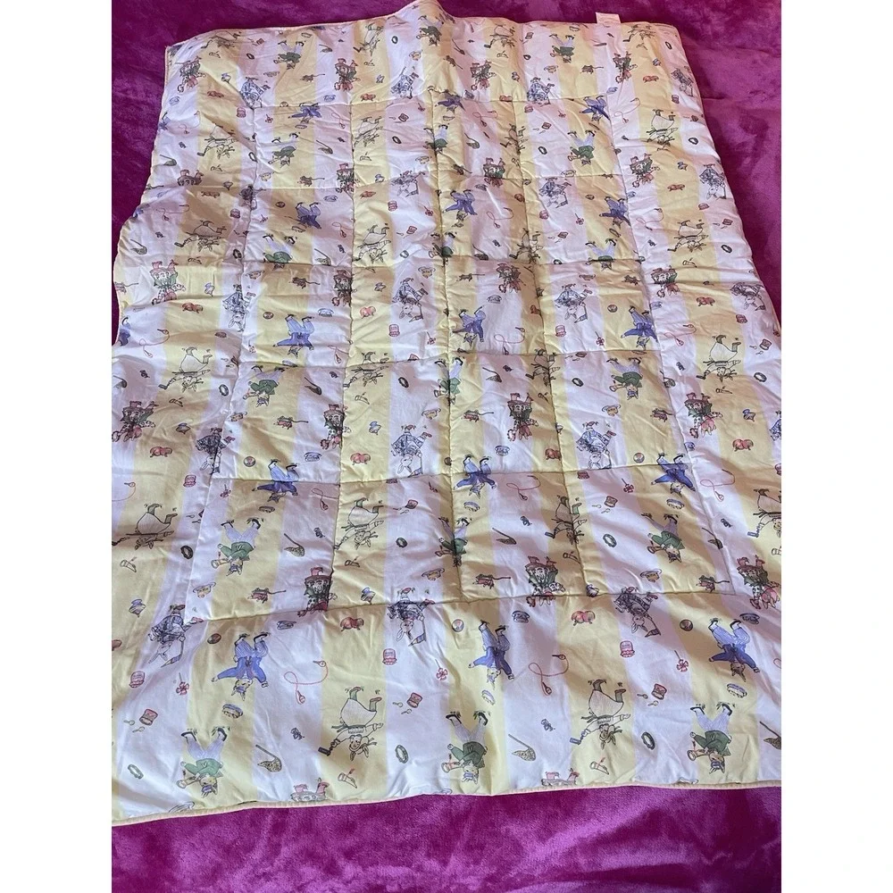 Laura Ashley Mother & Child Crib Rabbits Yellow‎ / White Comforter 35